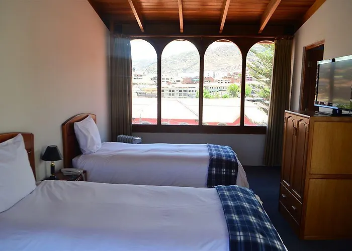 Tierra Del Sol Hotel